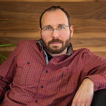 employee photos_370x370_0002_3